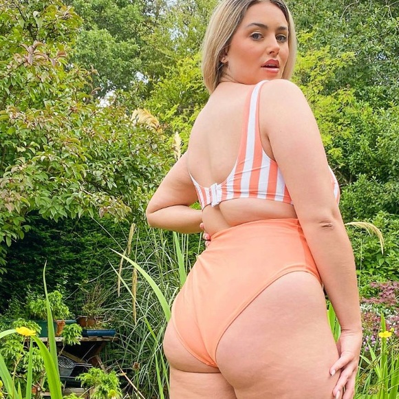 Peek & Beau Curve Swimsuit size 14 - Picture 3 of 4